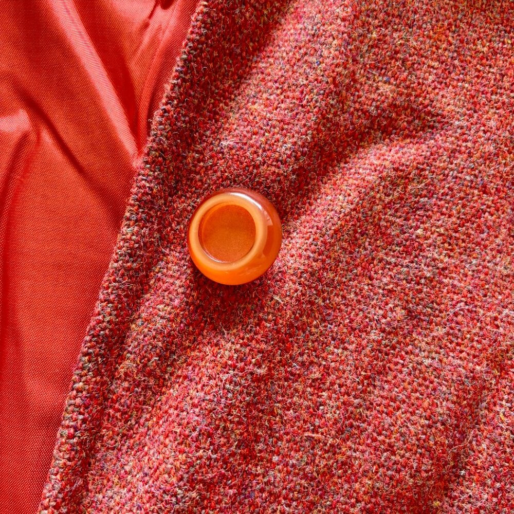 Vintage Cranberry Wool Tweed Weave Coat with Bakelite-Look Buttons Medium - Picture 3 of 16